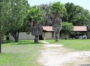 7329 Fm 1372 Rd, North Zulch, TX 77872