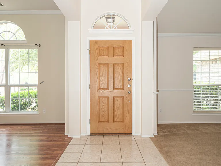 1417 Lowes Farm Pkwy — Photo 5