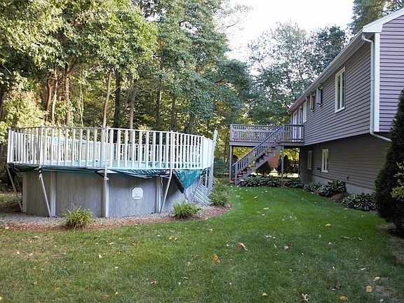 5th image of 119 Clover Ln