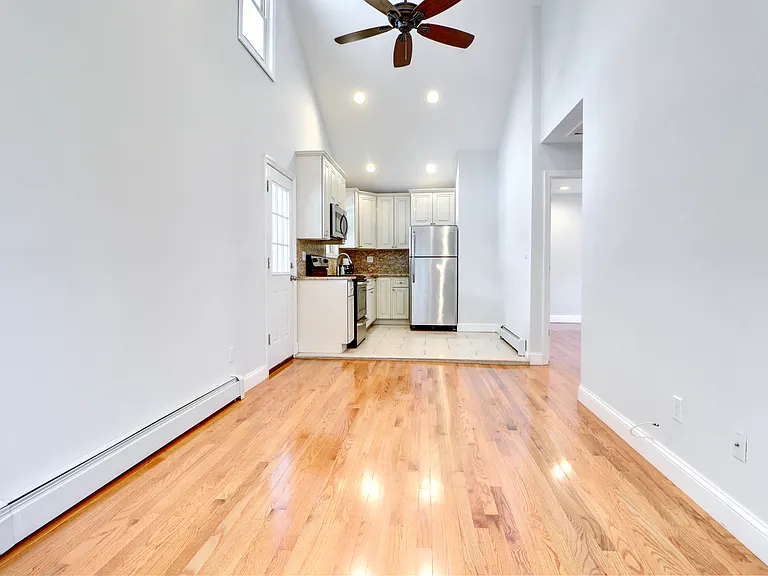 605 Meacham Ave #2 — Photo 1