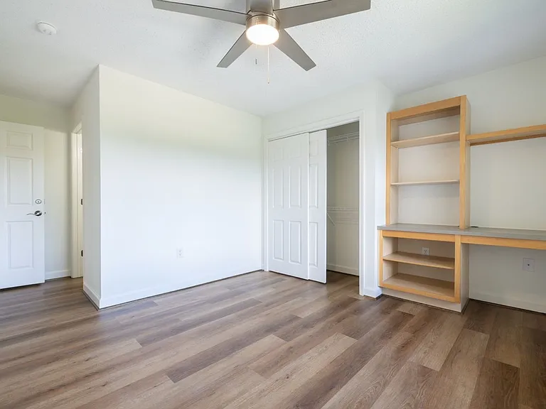 834 Harts Cove Way — Photo 6