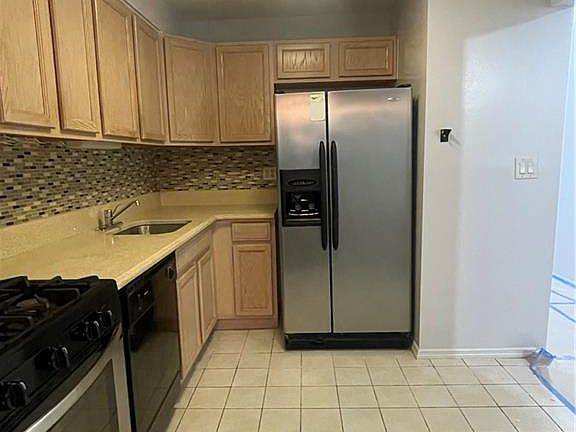 5th image of 82 Country Pointe Cir #108