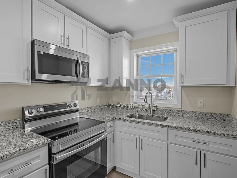 547 Chalkstone Ave #4 — Photo 6