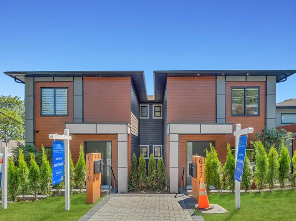 6176 Elgin Ave #3, Burnaby, BC V5H 3S4