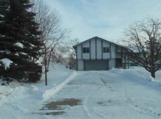 3801 E Princeton Ave, Bismarck, ND 58504