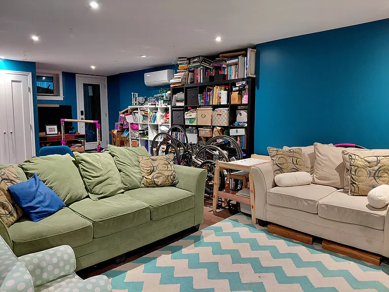 1742 Irving St NW — Photo 47