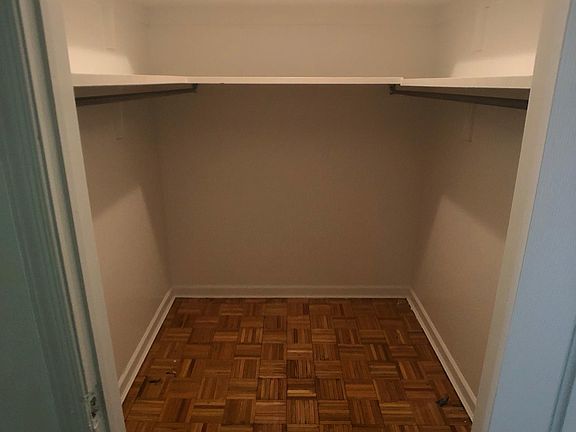 5th image of 235 S Lexington Ave APT 3L