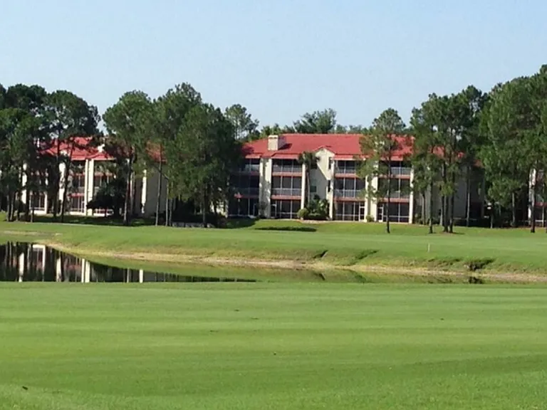 Hamptoncrest 201 Cir — Photo 19