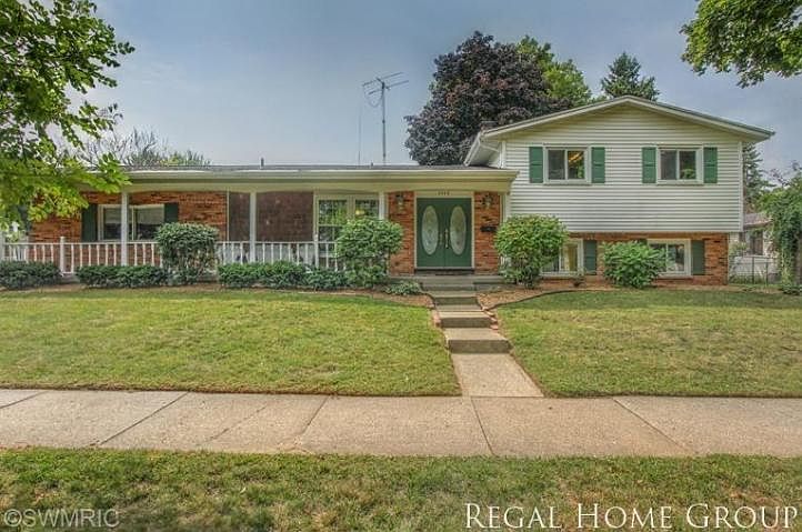 1st image of 2046 Cayuga St NW