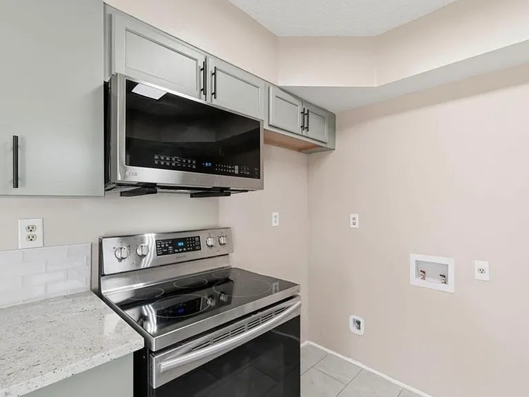 4930 Buford Ave #4930 — Photo 5