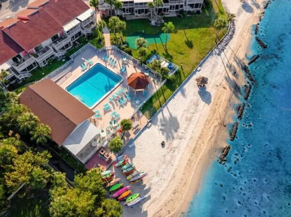 3697 42nd Way S Unit 60E, Saint Petersburg, FL 33711