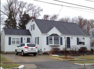 21 Dahlia Ave, Peabody, MA 01960