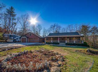 108 Grace Ln, Crossville, TN 38555