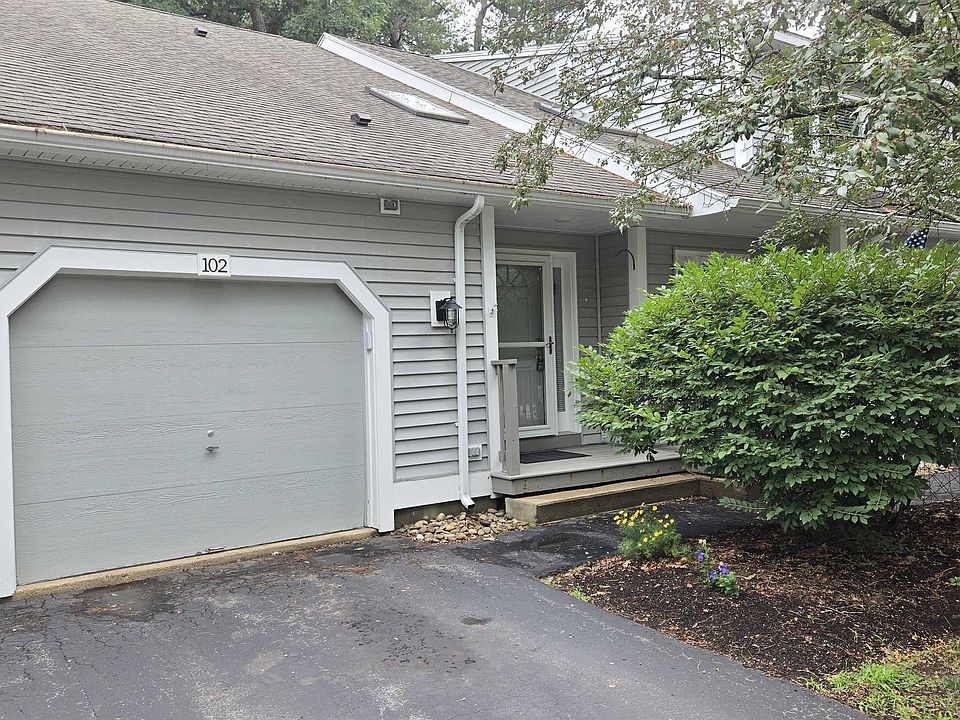 1st image of 84 Branch Turnpike #102