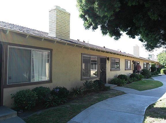2nd image of 1541 E La Palma Ave #22