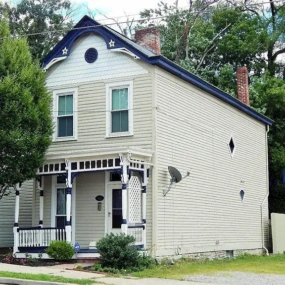 404 Stanley Ave — Photo 1