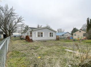 424 E High St, Athena, OR 97813