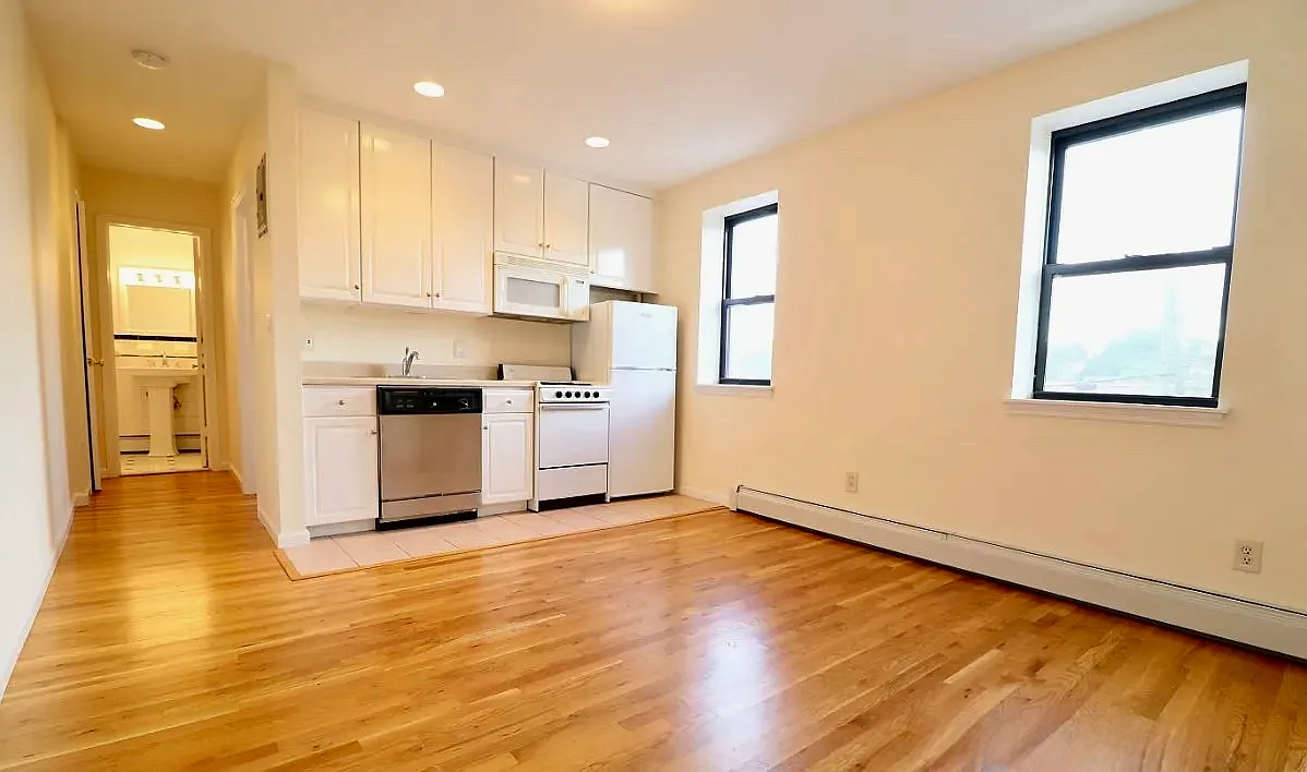 1 bed, 550 sqft, $1,900 — Photo 2