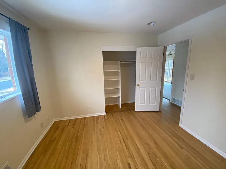 Bedroom 3 has one window
