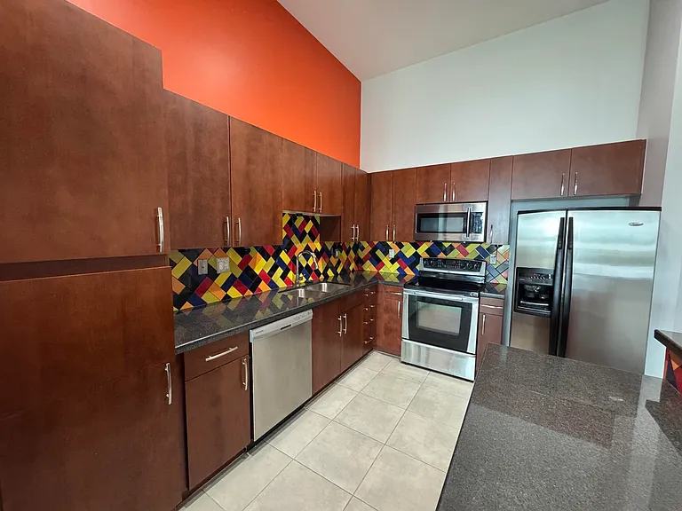 300 S Australian Ave #111 — Photo 8