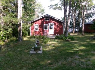 226-228 Berry Rd, Baileyville, ME 04694