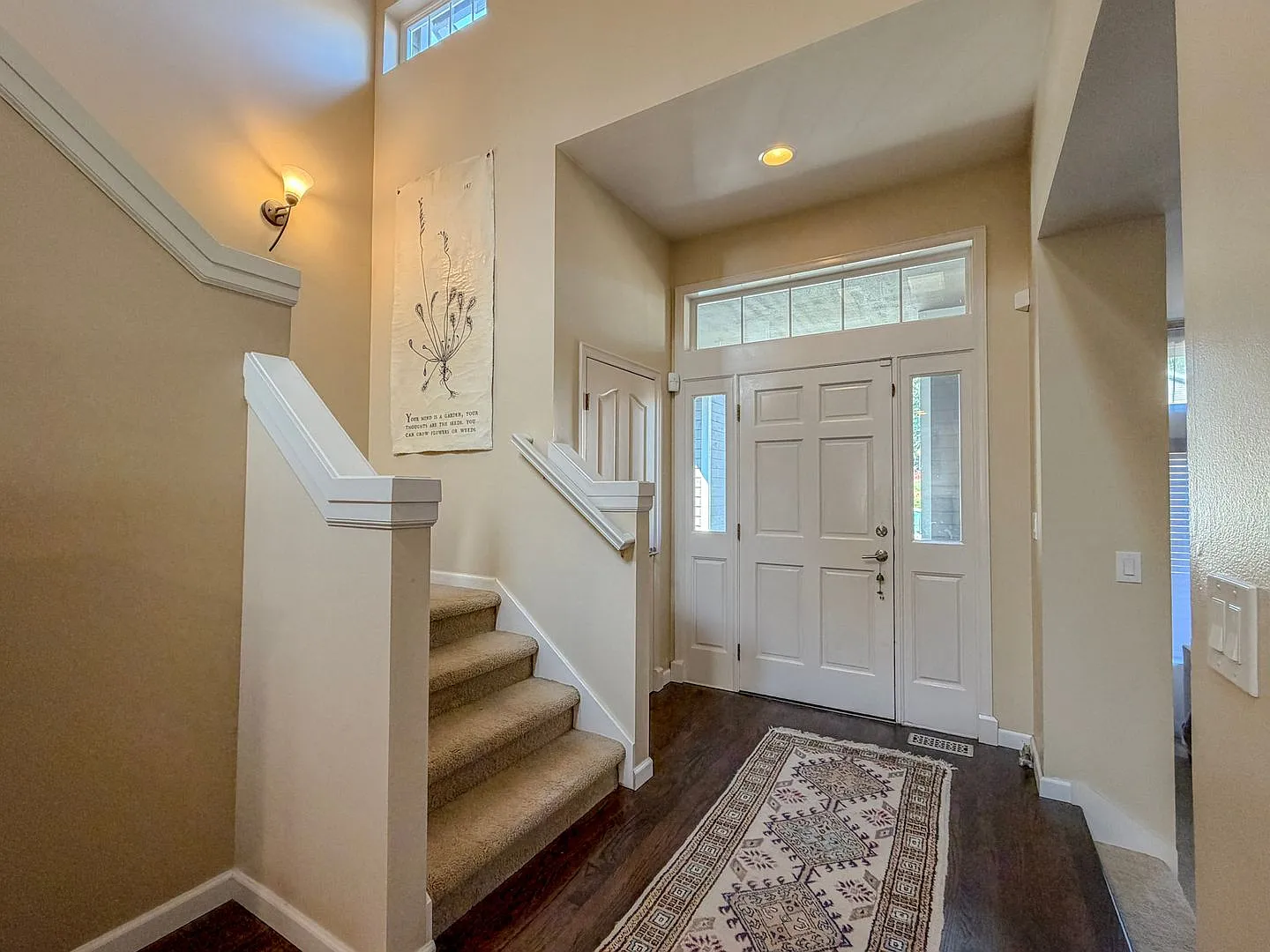 Lovely 4bd/2bth Kenmore Home, $4,000/mo. — Photo 2