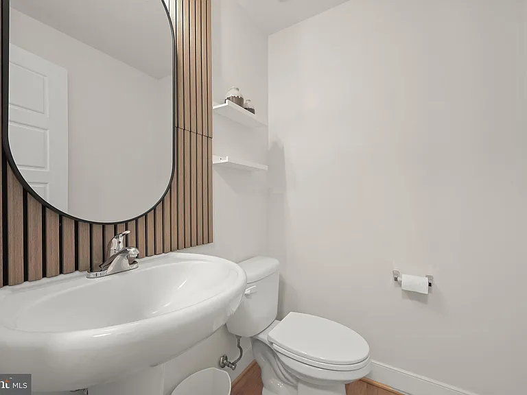 212 Upper Brook Ter — Photo 19