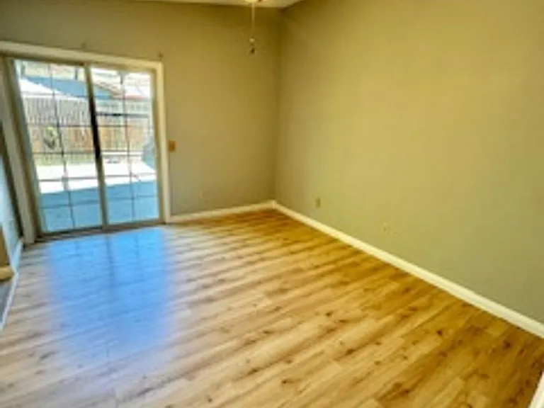 2189 Glenrio Way — Photo 14