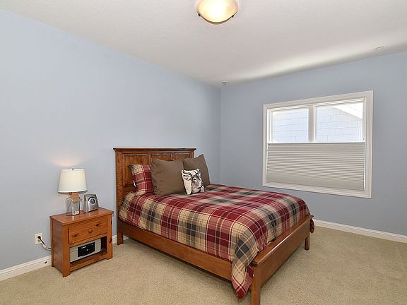 2nd image of 3141 Sylvester Dr