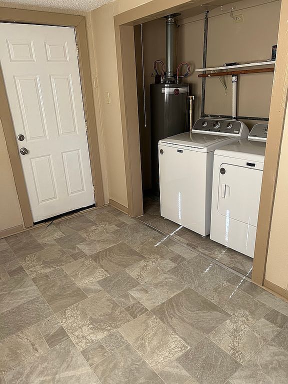 1104 E 2nd St, Sweeny, TX 77480 Zillow