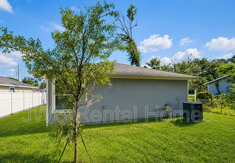 8630 Buttercup St — Photo 12