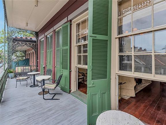 3rd image of 1032 Royal St
