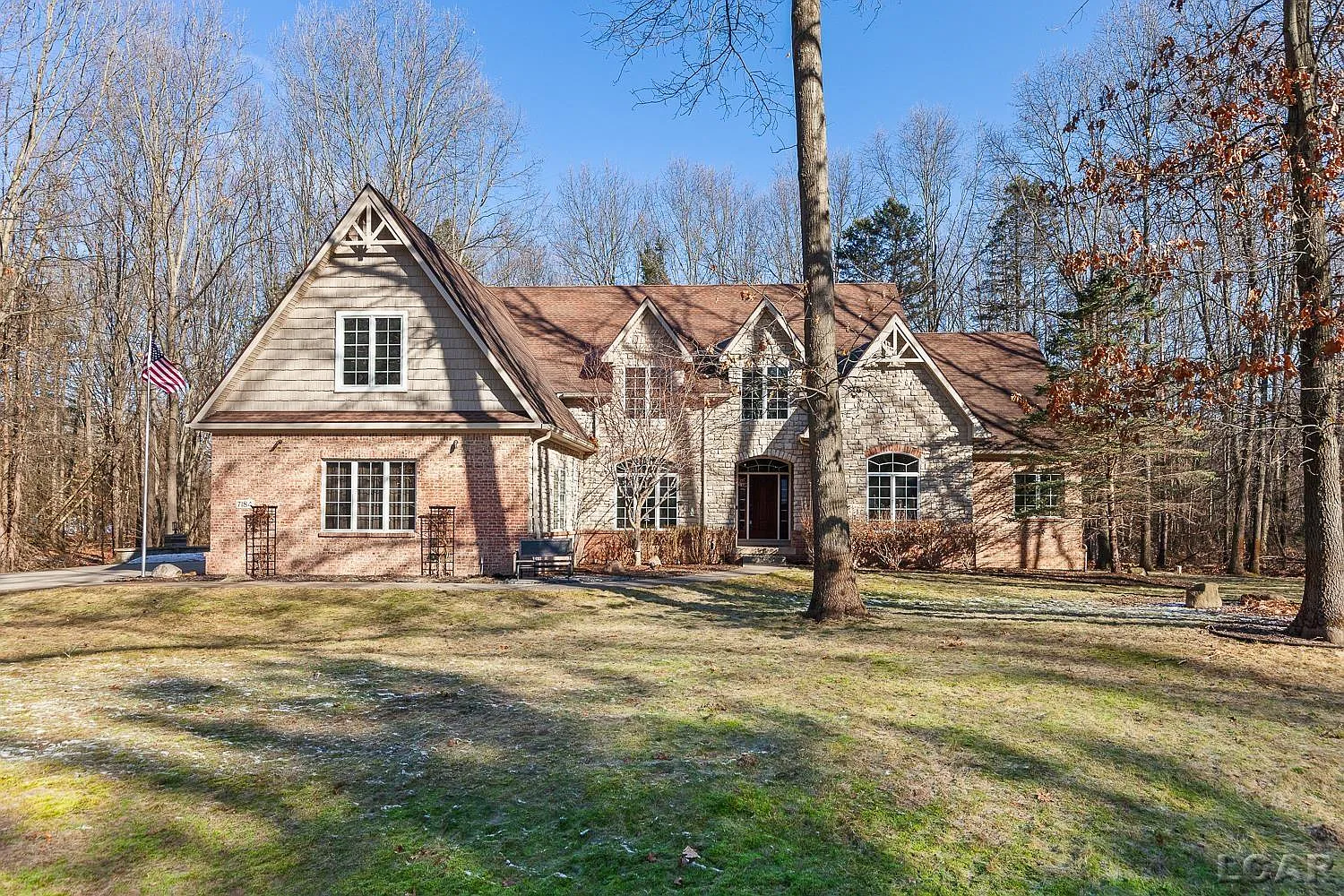 7184 Sanctuary Dr photo 1