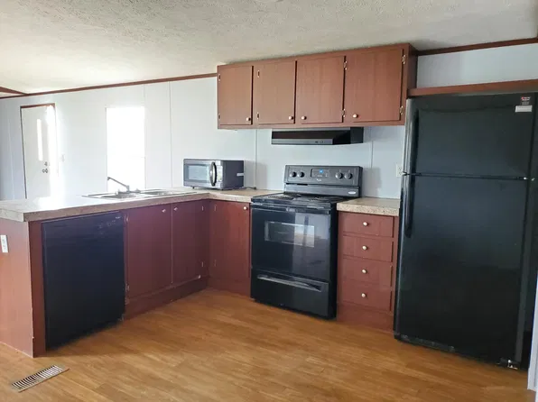 1019 Country Club Ln, Columbus, TX 78934