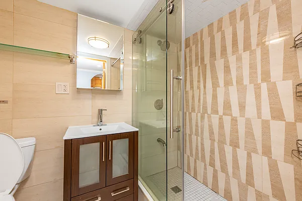 Rented by Modern Spaces | media 17