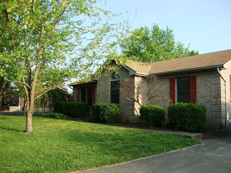 Exterior Front 3