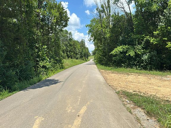 4th image of 300 Callis Rd