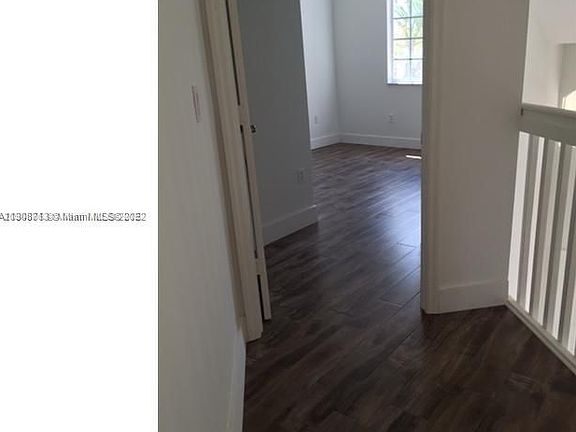 5th image of 7371 NW 111th Pl