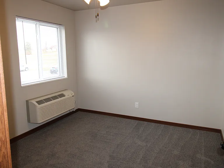 Dreamsville Apartments — Photo 44