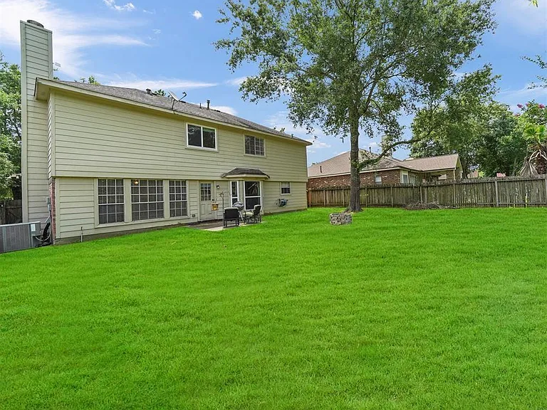 25719 Bearborough Dr — Photo 28