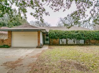 5400 Dunson Dr, Haltom City, TX 76148