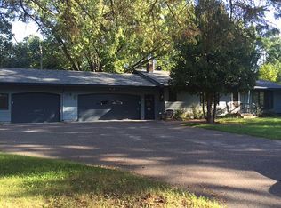 715 Tanglewood Dr, Shoreview, MN 55126