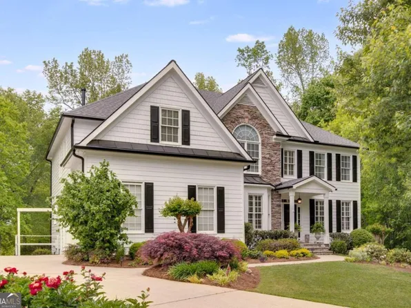 209 Brighten Ct, Alpharetta, GA 30004