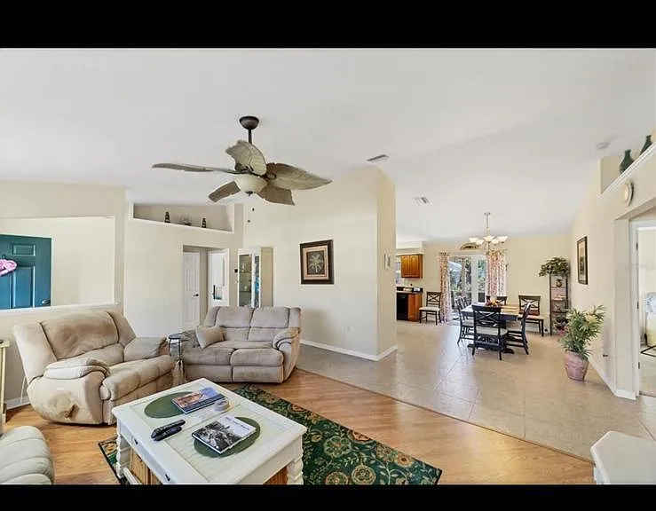 18327 Lamont Ave — Photo 4