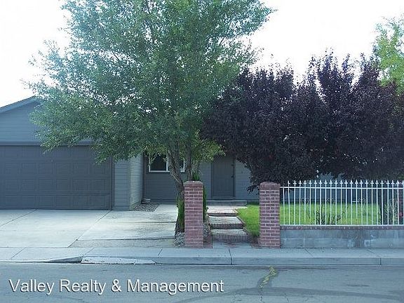 2nd image of 3411 Desatoya Dr