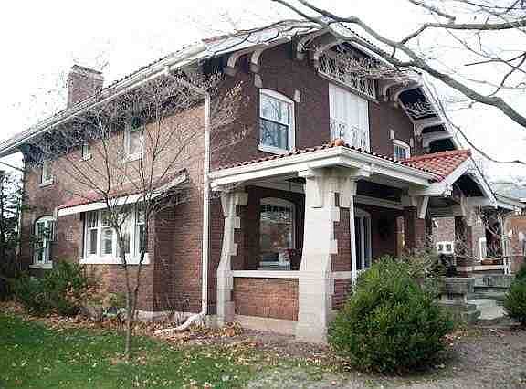 3rd image of 901 Strong Ave