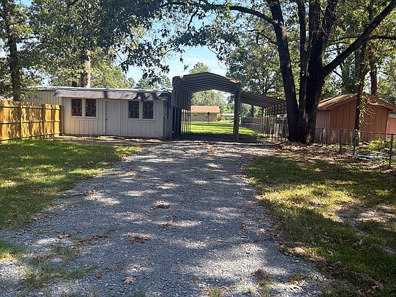 4th image of 353 Rowland Dr