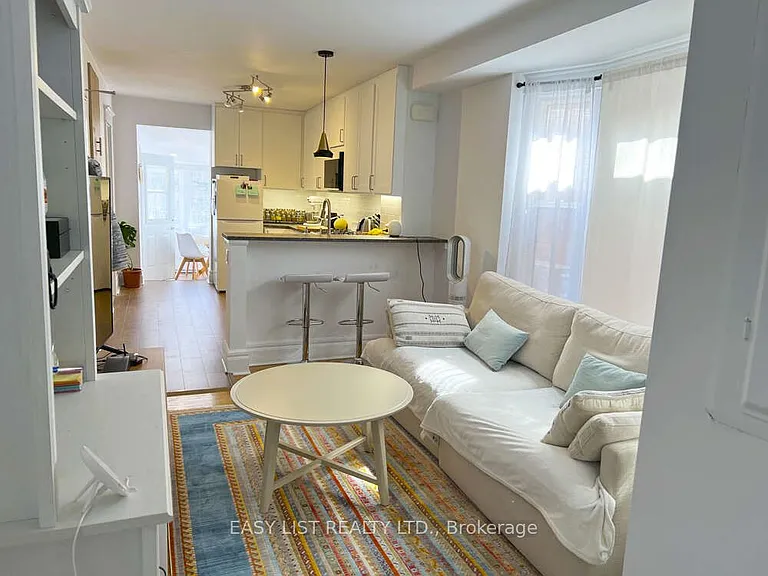 5 Garnock Ave #2 — Photo 6