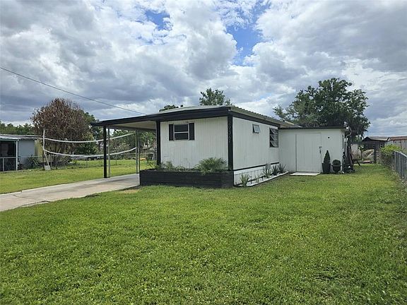 3rd image of 2936 N PALM CIRCLE