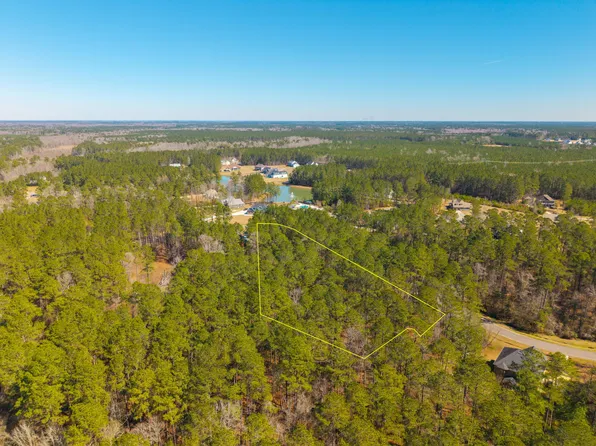 1075 Wassamassaw Plantation Dr, Moncks Corner, SC 29461